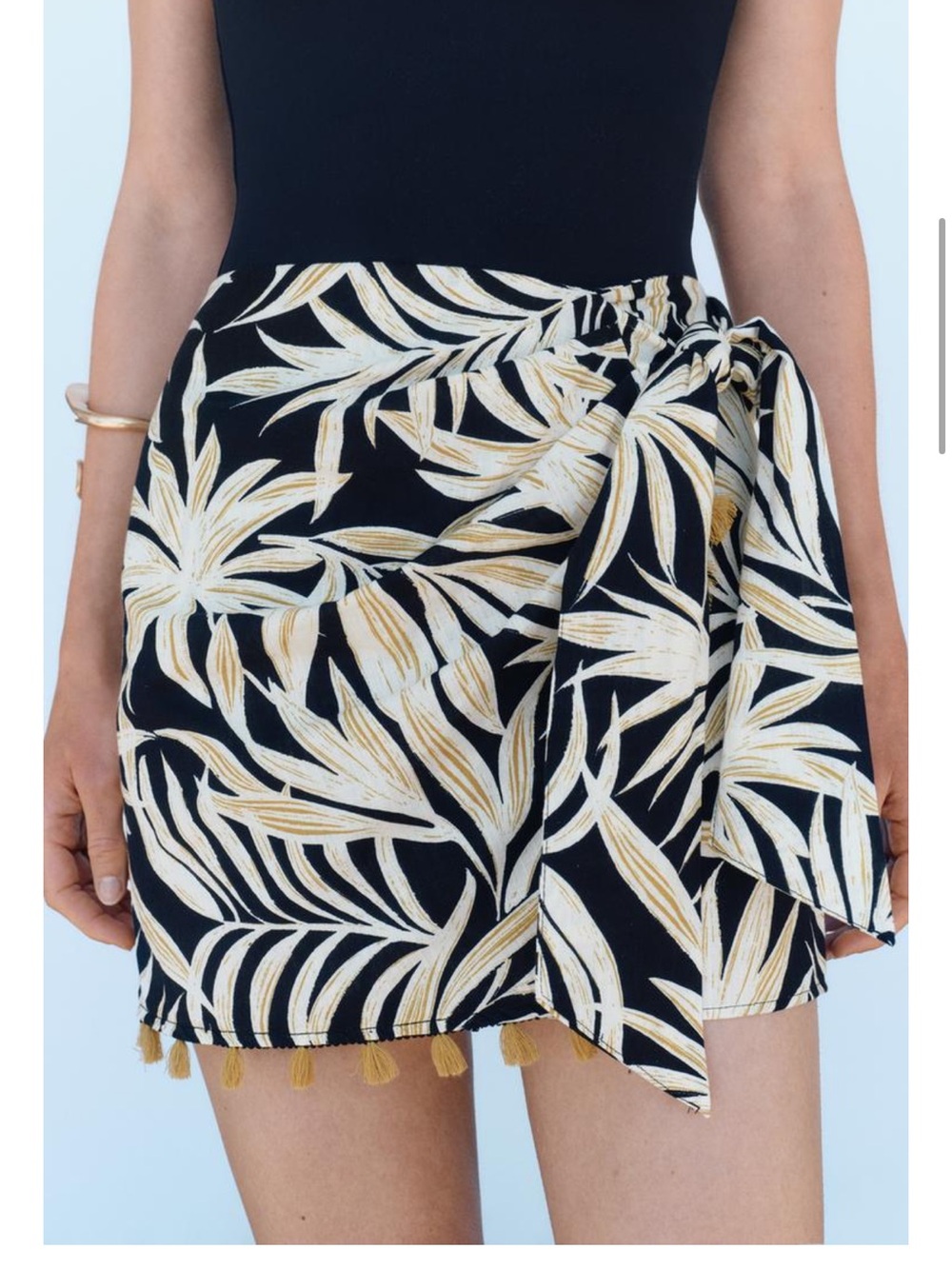 NWT Women’s ZARA tropical printed pareo tassel wrap mini skirt- Size XS - Picture 2 of 11